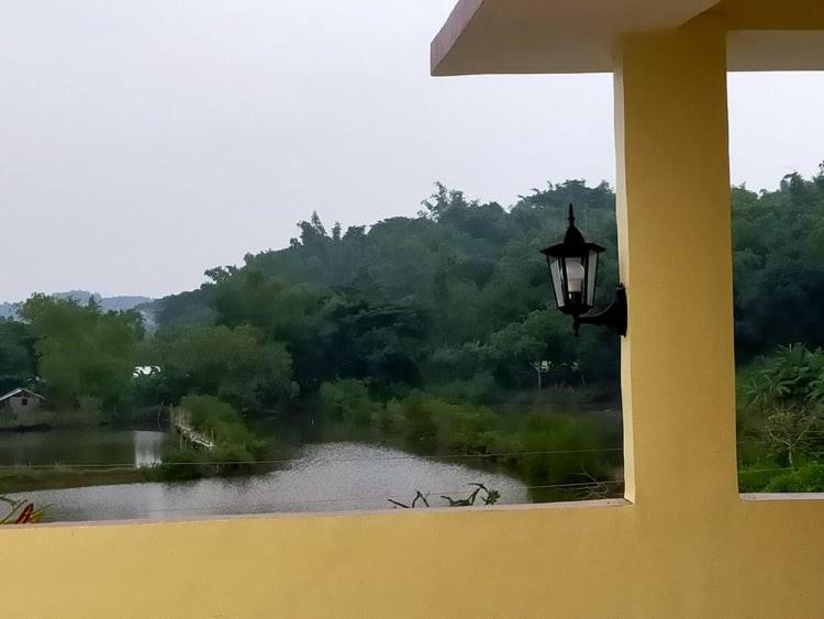 Casa De Flores Alaminos Ngoại thất bức ảnh